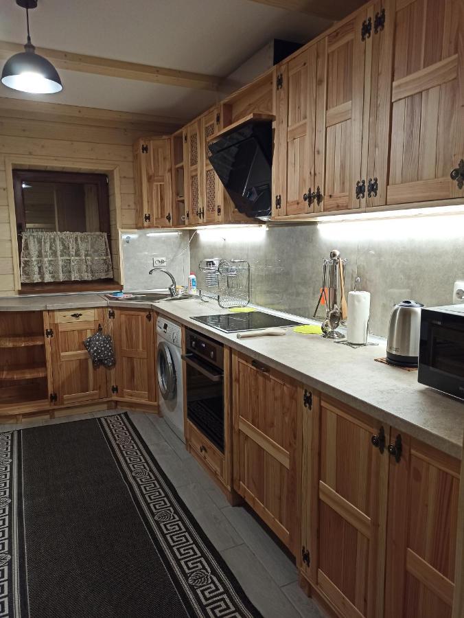 Brand New 2020 Specious Apartment Druzi 2 Palyanytsya Exterior foto