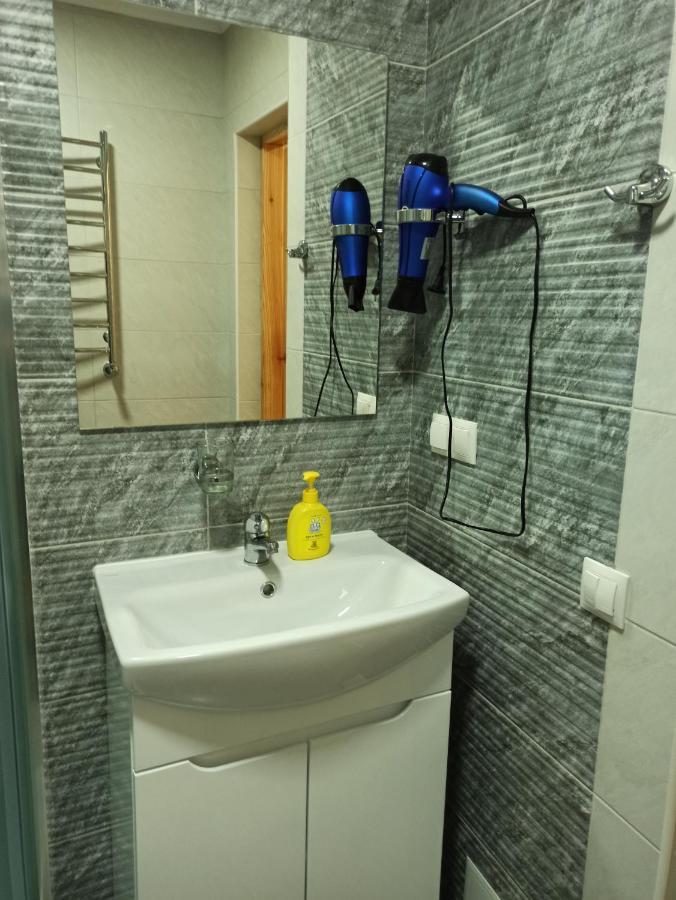 Brand New 2020 Specious Apartment Druzi 2 Palyanytsya Exterior foto