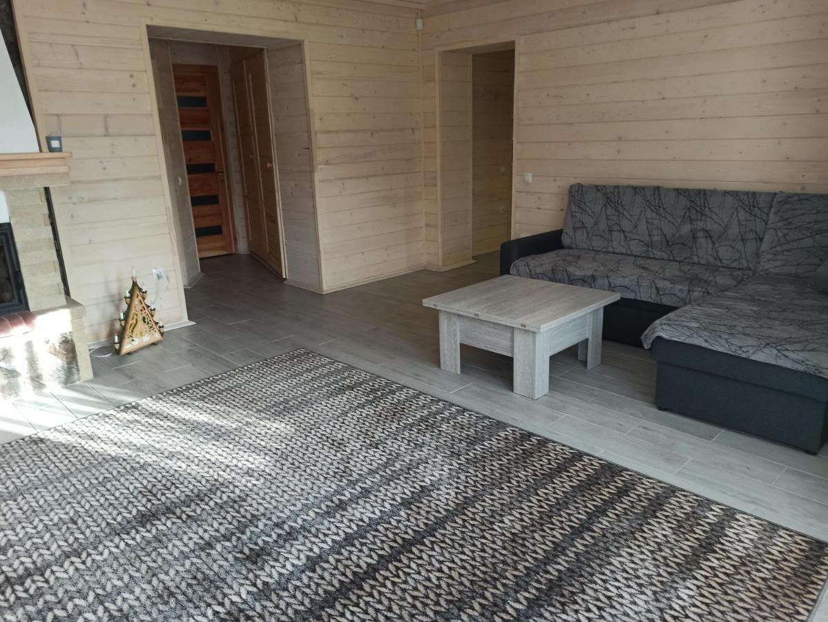 Brand New 2020 Specious Apartment Druzi 2 Palyanytsya Exterior foto